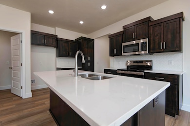 4237 Hollow Branch (9)