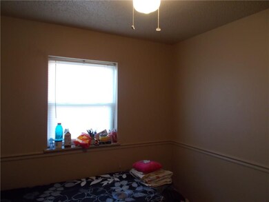 1725 W Wiley St, Shawnee, OK 74804 - photo 3