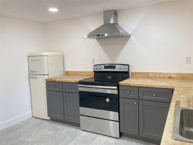 908 Eleanor St unit 1, Houston, TX 77009 - photo 3