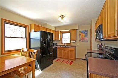 661 Janesville St, Oregon, WI 53575 - photo 3