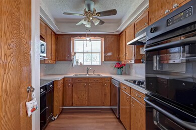 503 Allen Ct, Alvin, TX 77511 - photo 7