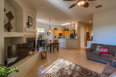 21 Living Room photo b