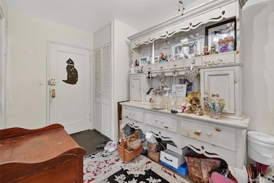 72 Lawrence Ct unit D, White Plains, NY 10603 - photo 4