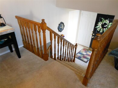 Light & bright foyer - full view storm door