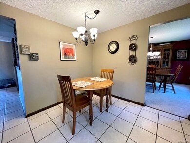 881 Castlebar Dr, North Tonawanda, NY 14120 - photo 7