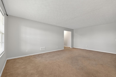 32 Highland Meadows Cir unit 2, Highland Heights, KY 41076 - photo 6