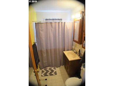 245 N Humbolt St, Canyon City, OR 97820 - photo 7