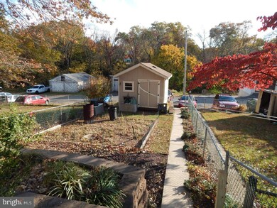 222 Bridge St, Spring City, PA 19475 - photo 3