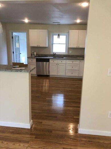 512 Newtown Rd, Littleton, MA 01460 - photo 3