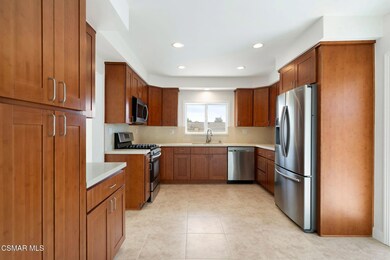 1552 Dover Ave, Thousand Oaks, CA 91360 - photo 7