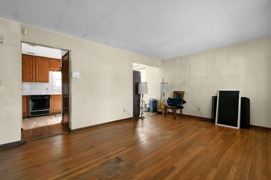 7-web-or-mls-3756-beechton-rd