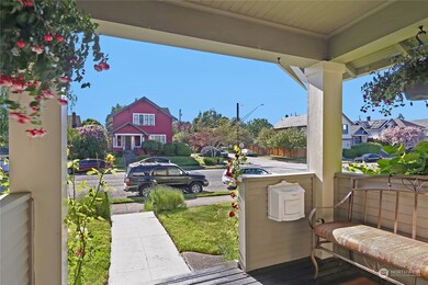 2203 Rockefeller Ave, Everett, WA 98201 - photo 3