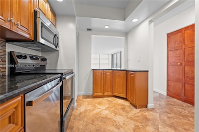 Delvista Towers Condominium unit 413, Miami, FL 33180 - photo 5