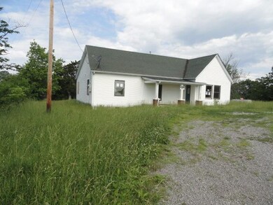 1685 Central Pike, Harrodsburg, KY 40330 - photo 3