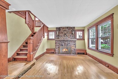 06-LIVING ROOM