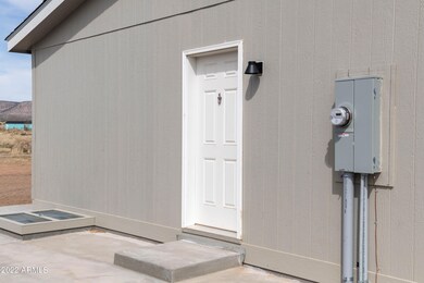 1415 W Carriage Ln, Paulden, AZ 86334 - photo 4