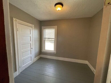 377 Dubuque St unit 3, Manchester, NH 03102 - photo 3