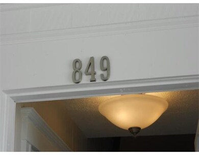 849 Canterbury St unit Lft Side, Roslindale, MA 02131 - photo 2