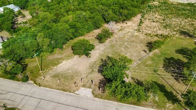 700 Crisp Rd, Ennis, TX 75119 - photo 6