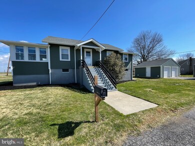 202 Riviera Dr, Pennsville, NJ 08070 - photo 2