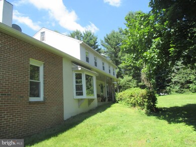 120 Spring House Way, Kennett Square, PA 19348 - photo 2