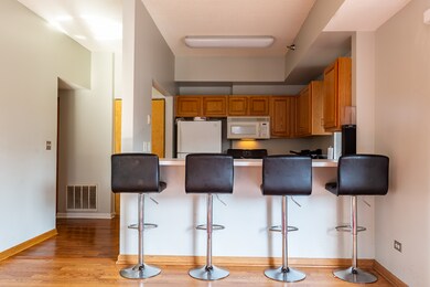 Dining/Kitchen