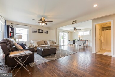 601 Lees Ln, Collingswood, NJ 08108 - photo 2