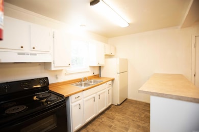 217 Taylor Rd, Jacksonville, AR 72076 - photo 5