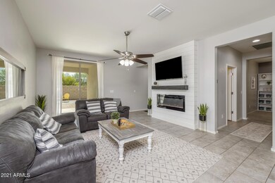 5241 S Hadron, Mesa-9