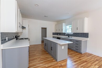 311 N Walnut St, Cleburne, TX 76033 - photo 4