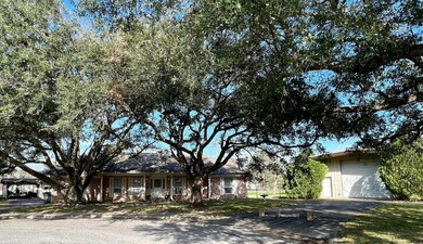 1601 Edna Ave, Bay City, TX 77414 - photo 3