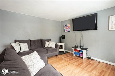 04-Living Room_ELK01080