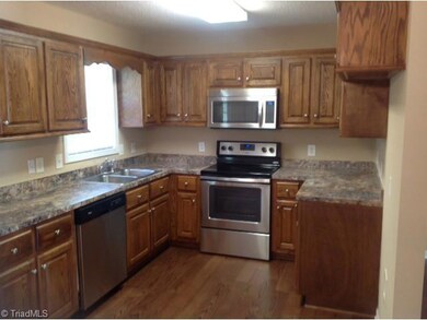 1534 Sunset Dr, Asheboro, NC 27205 - photo 2