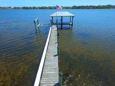 Dock