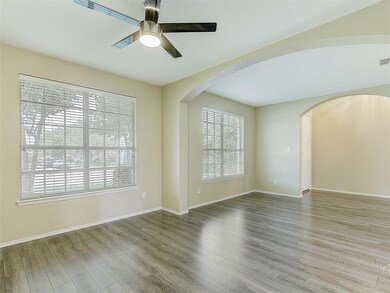 2817 Valencia Ln, Denton, TX 76210 - photo 5