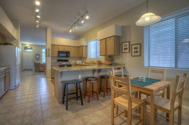 LIGHT AND BRIGHT KITCHEN.