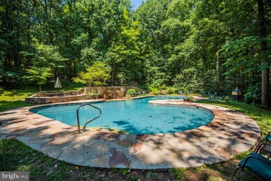 31 Bluebird Ln, Berkeley Springs, WV 25411 - photo 5