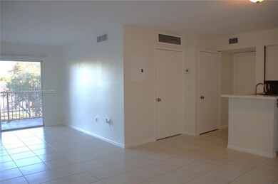 Kendall Lakes Towers unit 311, Miami, FL 33193 - photo 4
