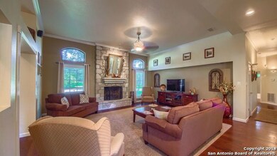 8638 Classic Oaks Ln, San Antonio, TX 78255 - photo 3