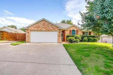 326 Alpine Dr, Weatherford, TX 76086 - photo 2