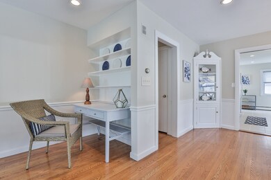 29 Franklin St, Newburyport, MA 01950 - photo 6