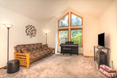 1185 SE Shadowood Dr, Bend, OR 97702 - photo 5