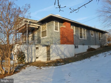486 N Massanutten St, Strasburg, VA 22657 - photo 2