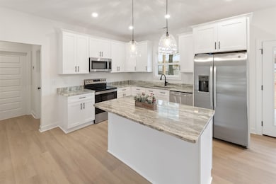 102 King St, Muscle Shoals, AL 35661 - photo 4