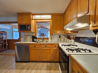 167 E Hadley Rd, Amherst, MA 01002 - photo 5