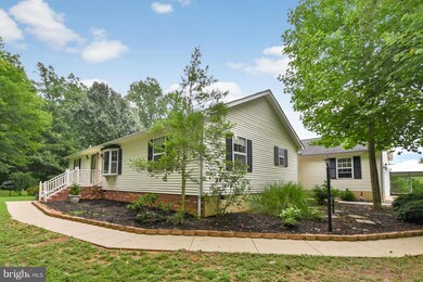 28274 Beech Dr, Rhoadesville, VA 22542 - photo 2