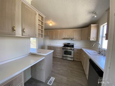 432 Feldspar Cir, Carson City, NV 89706 - photo 6