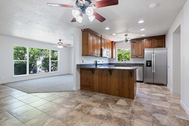 6 - Living + Kitchen