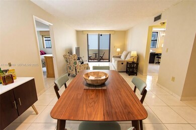 The Georgian Condominium unit 406, Miami Beach, FL 33139 - photo 5