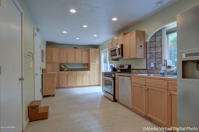 2010 Sturbridge Cir, Anchorage, AK 99507 - photo 7